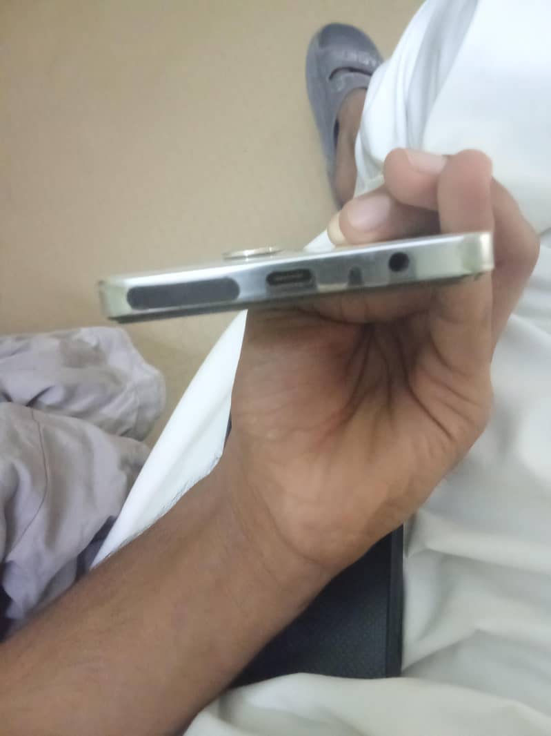 Tecno CAMON 20 2
