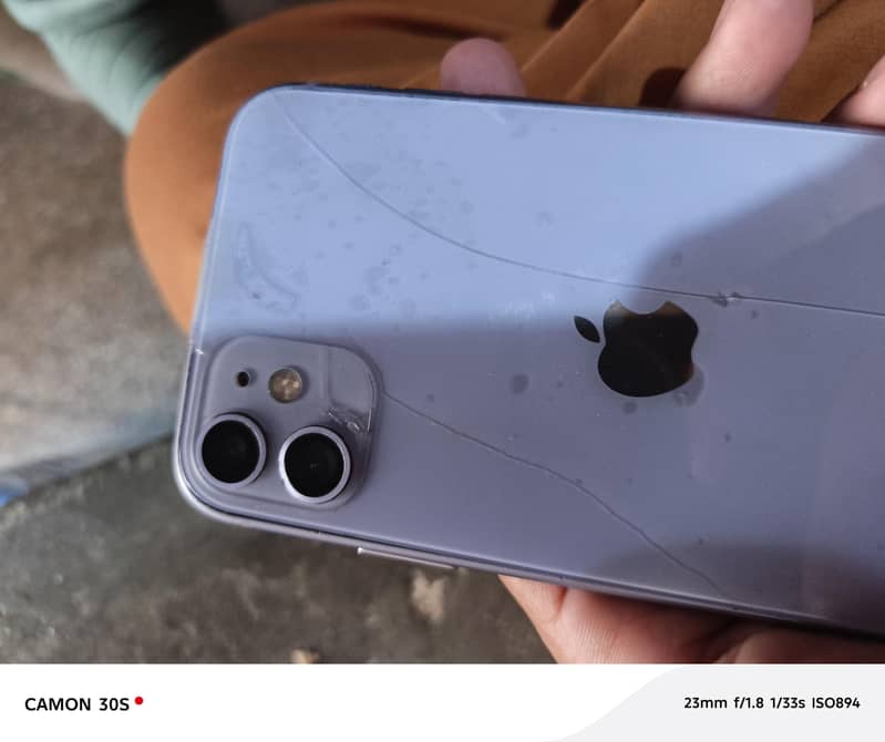 Apple iPhone 11 3