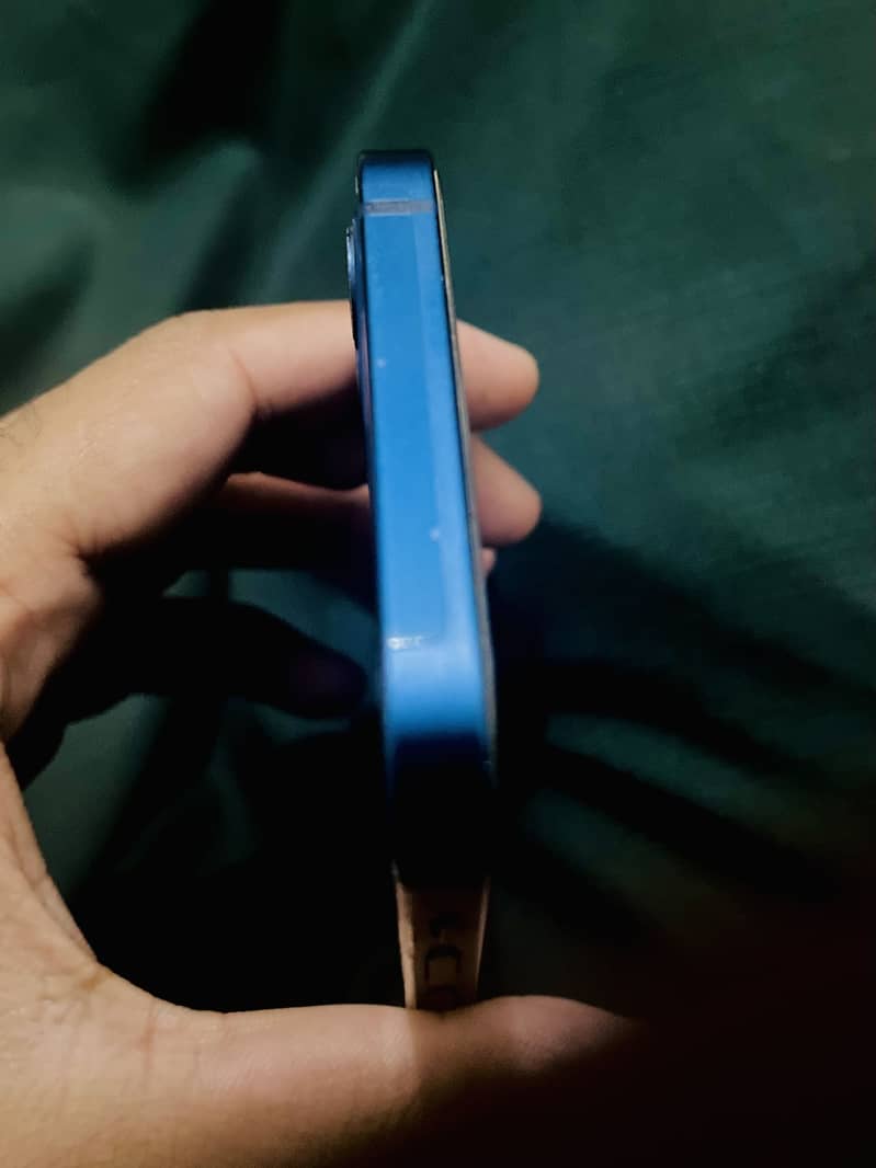 Apple iPhone 12 2