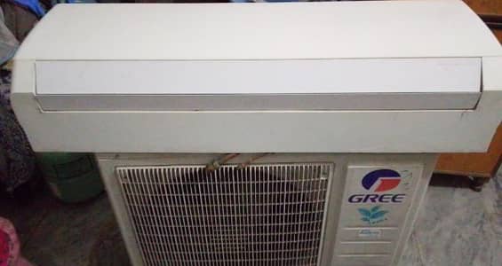Gree DC Inverter 2 Ton urgent sale