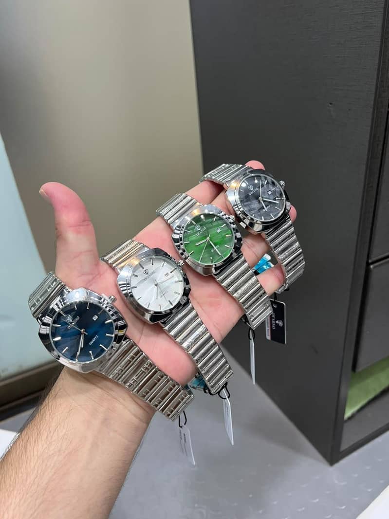 man watch ⌚ 12