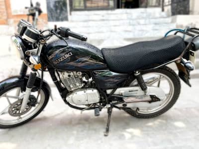 Suzuki GS 150 2020