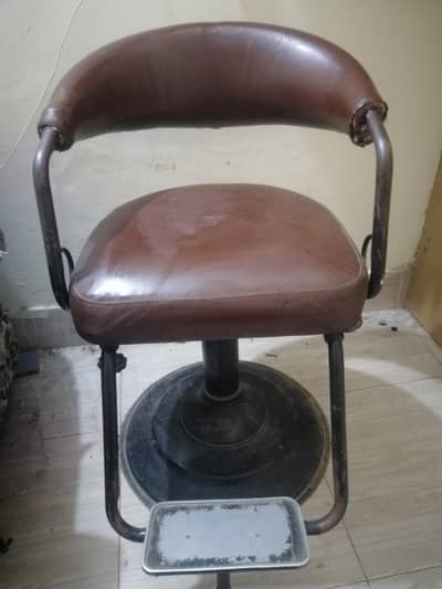 hair cutting chair for palour