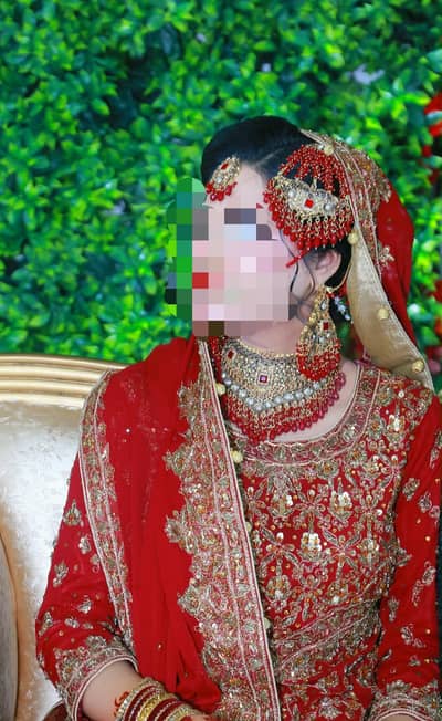 Designer Red & Gold Bridal Lehenga with matched Jewellery – Worn Once.