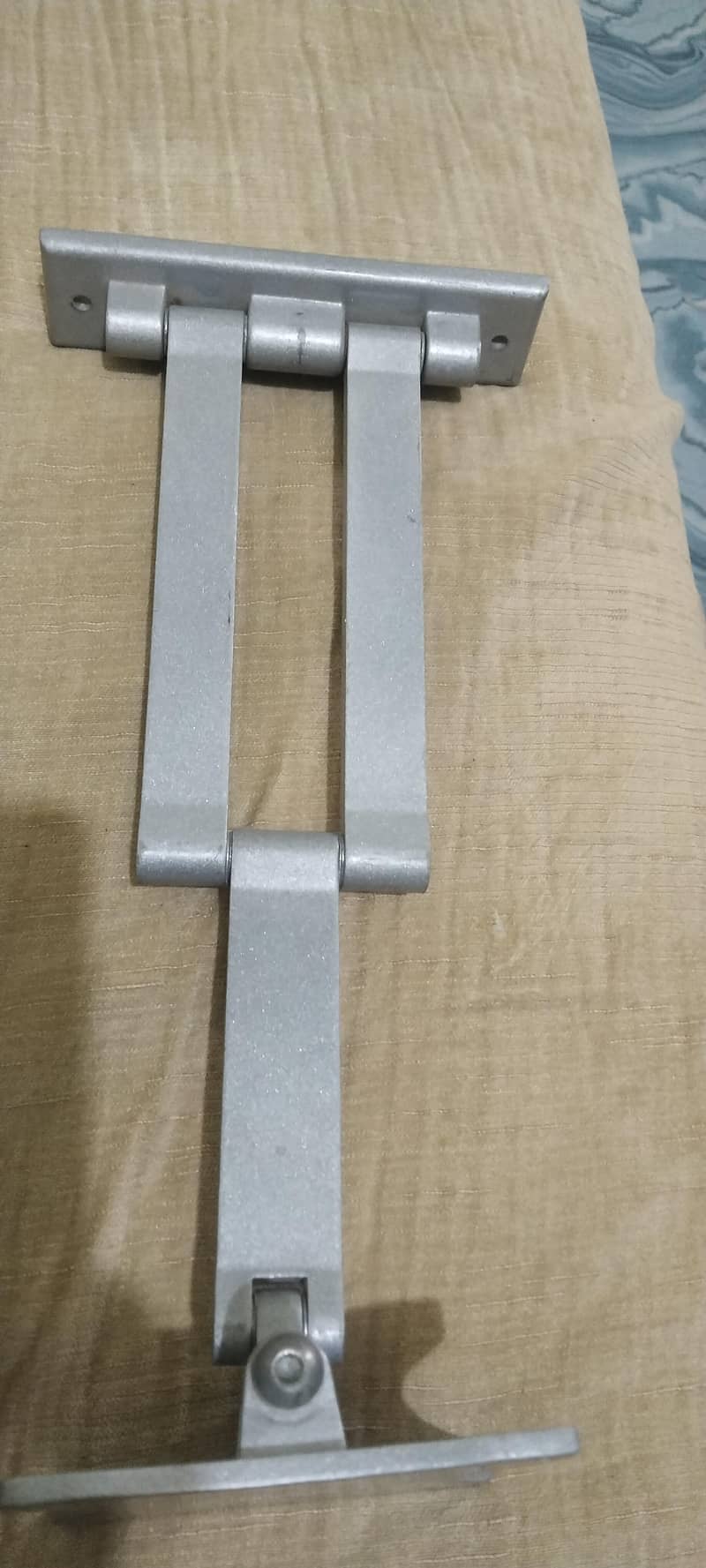 Foldable Wall mount Bracket heavyweight 5