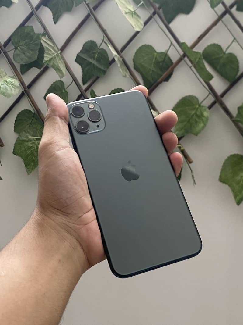 Apple iPhone 11 Pro Max 0