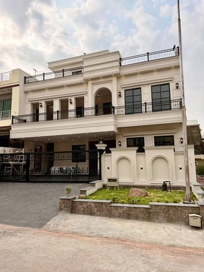 G 13 islamabad Size 40x80 = 14 marla brand new  Spanish Designed Luxierious House   7 bedrooms   7 washrooms   2 Kitchen   2 Drawing Rooms   2 Dinnings   2 Tv lounge   And guest bed  With 15 kva solar  Green meeter  3 sedan cars parking   Water boring Available   Water Supply available