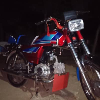 03215878277bike  achi halat ma ha makenikal ok bio materak moka par