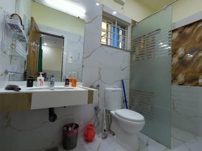 G 13 HOUSE 14 Marla 40x80 VERY IDEAL LOCATION ON 50 FEET ROAD PINDI FACE NEAR PARK AND BASIC AMUNITIES