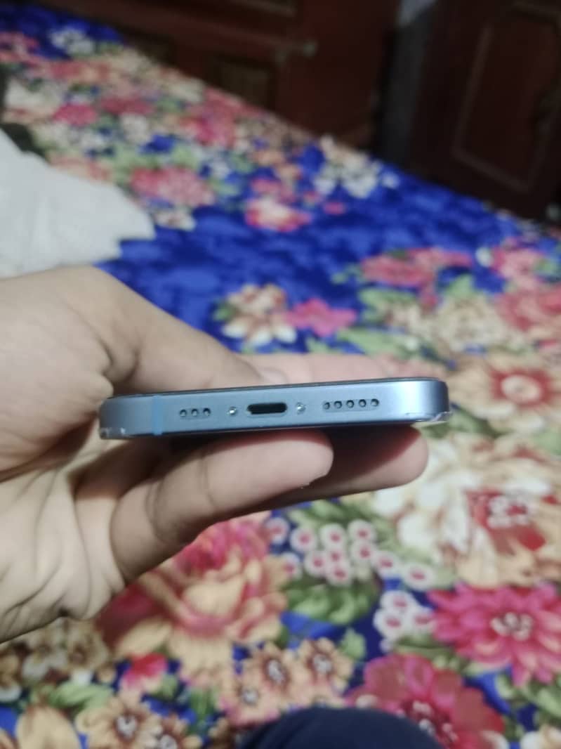 Apple iPhone 14 2