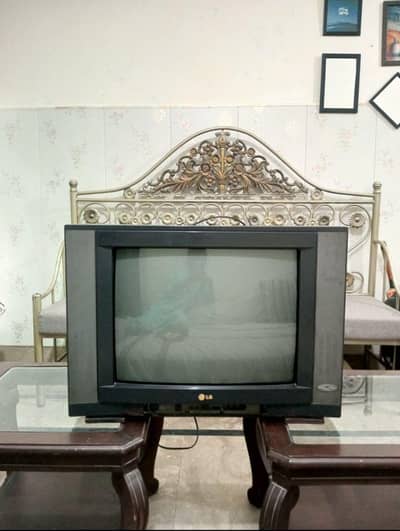 LG TV For sale