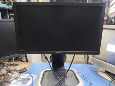 LED 20 inch Acer with VGA Cable power cable