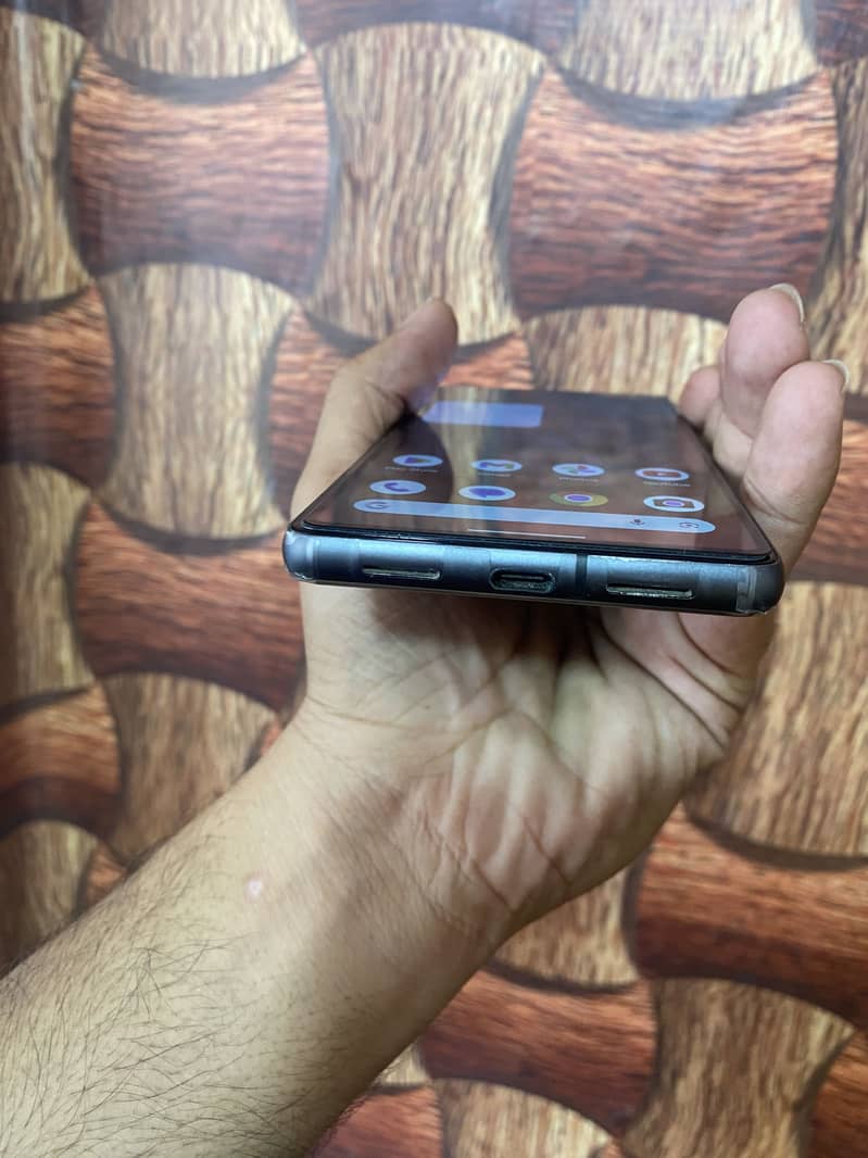 Google Pixel 7 5