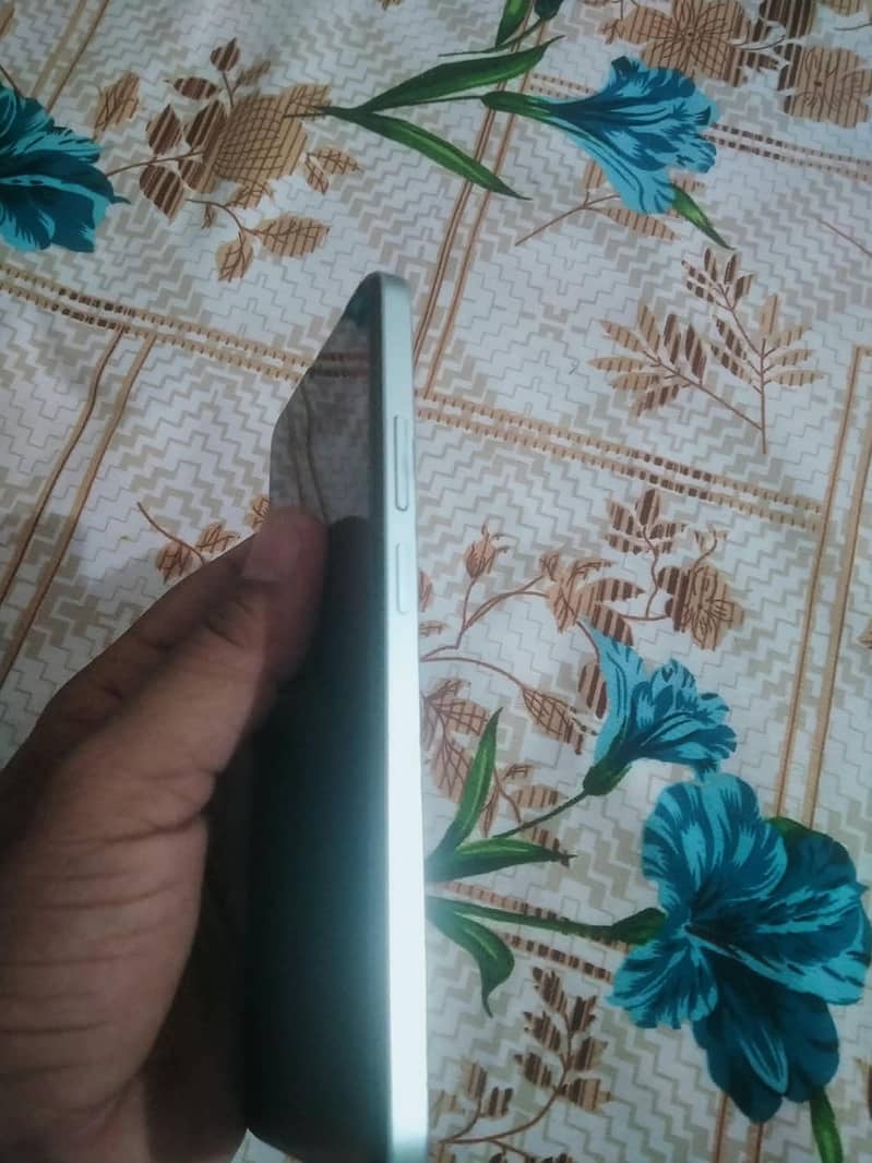 Realme Note 60x 2