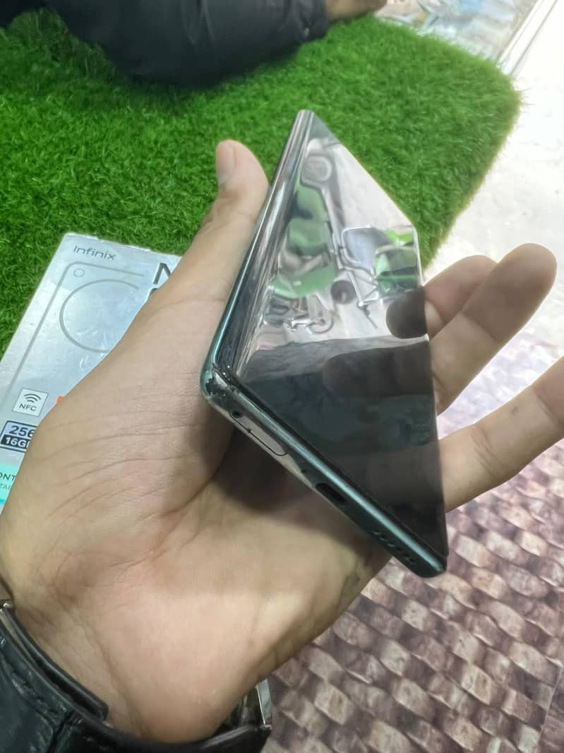 Infinix Zero 40 1