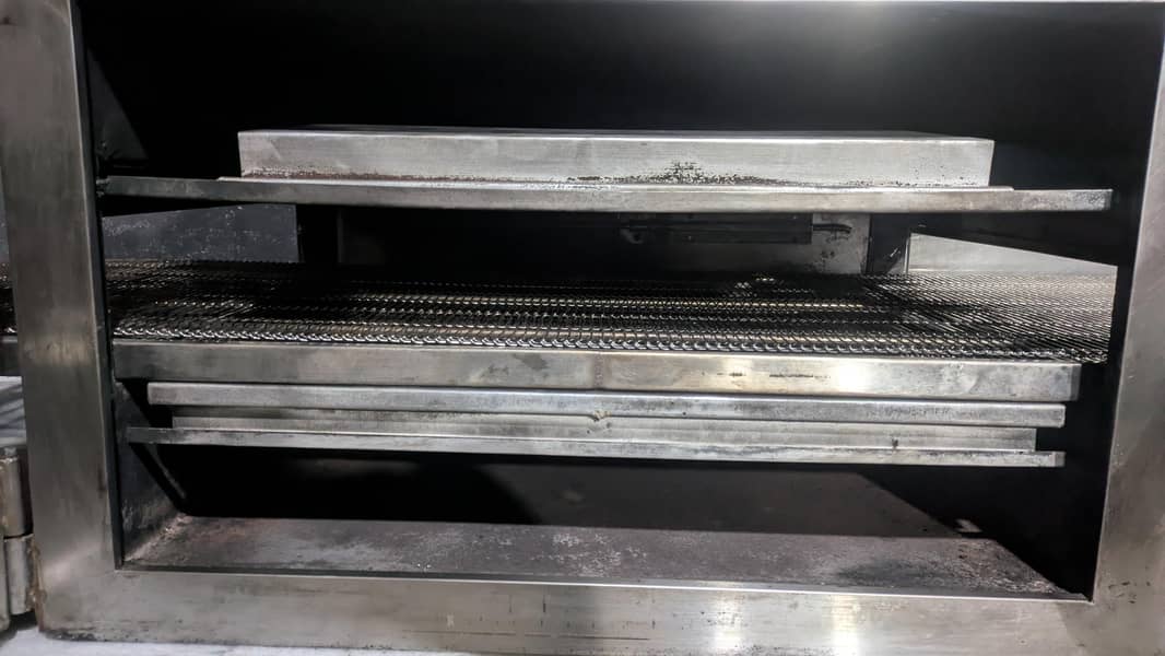 conveyor oven 2