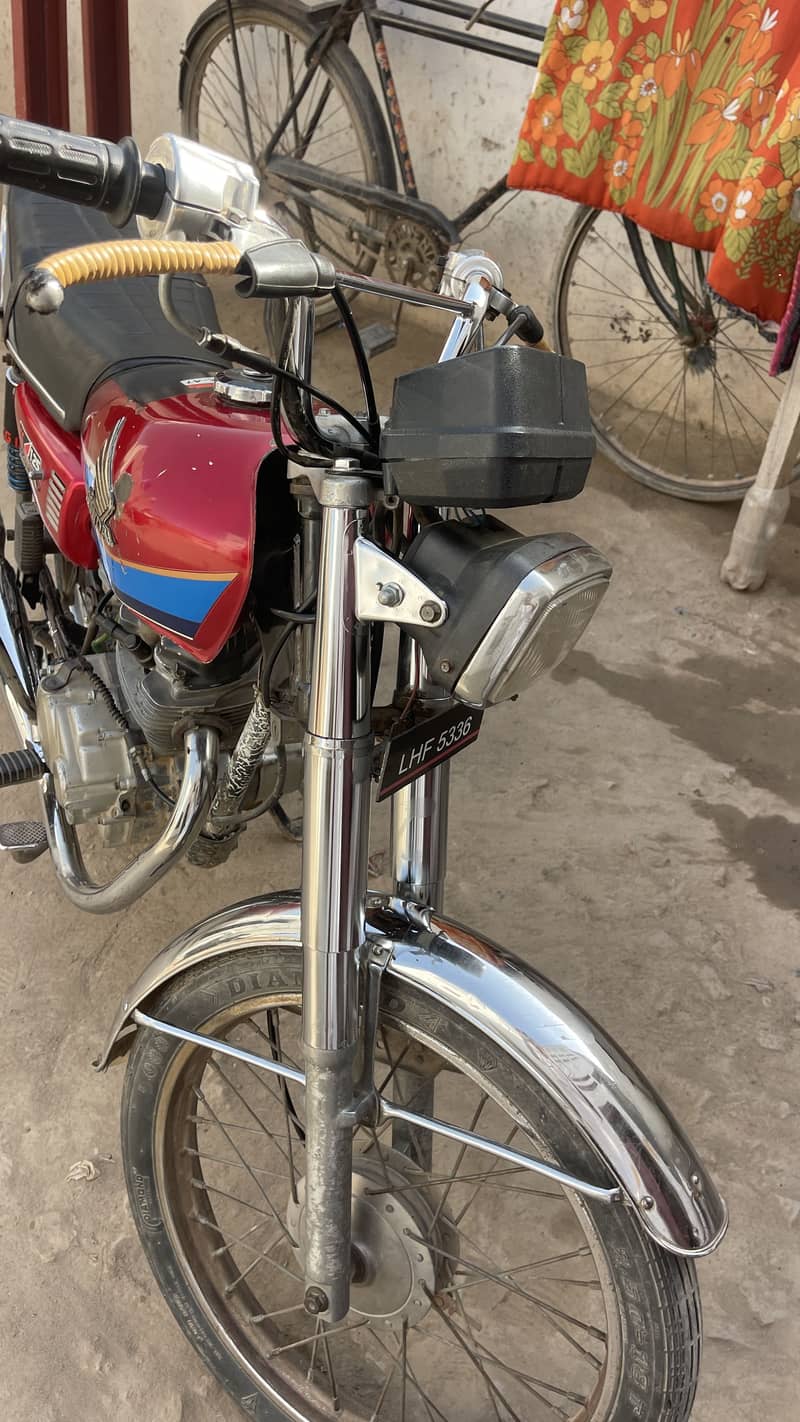 1982 model.   125 1