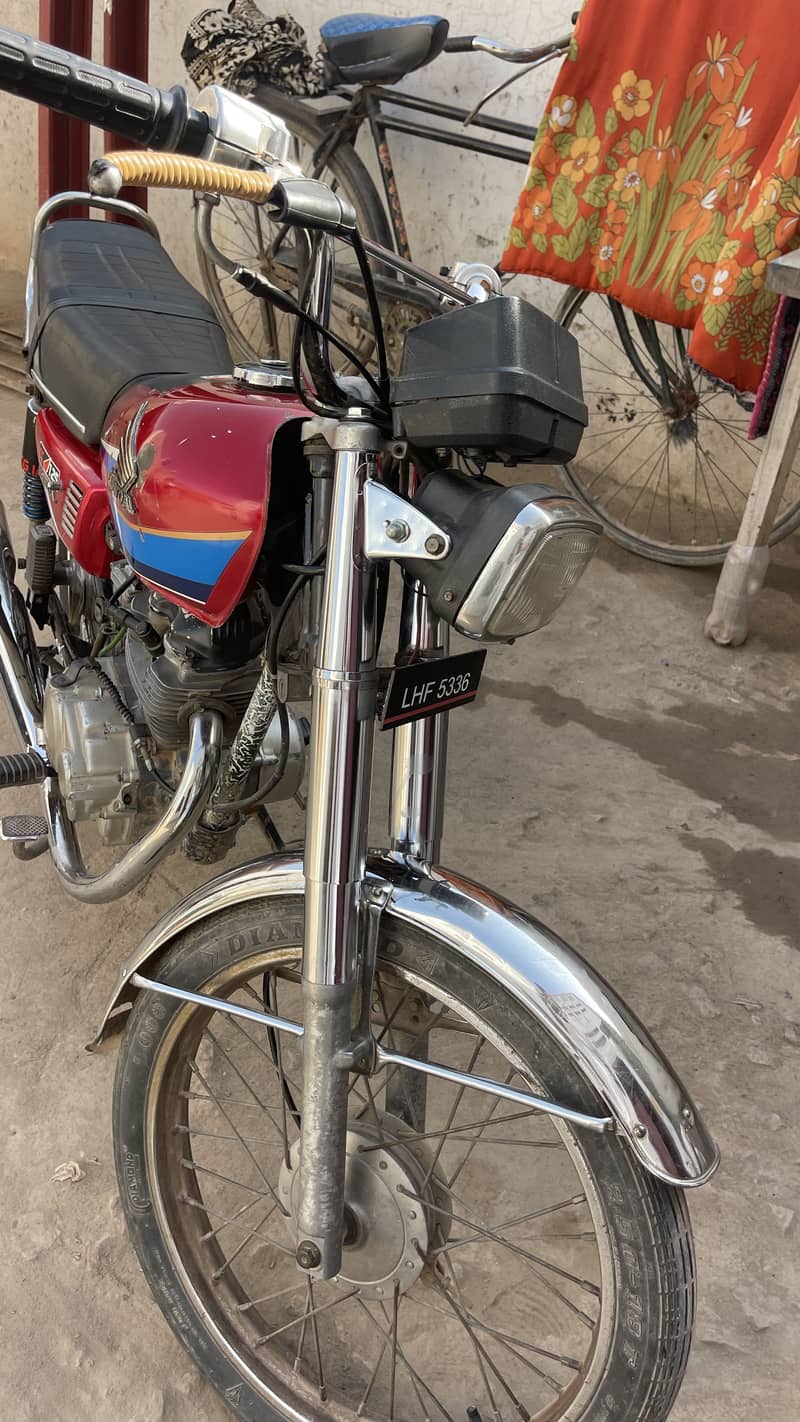 1982 model.   125 2