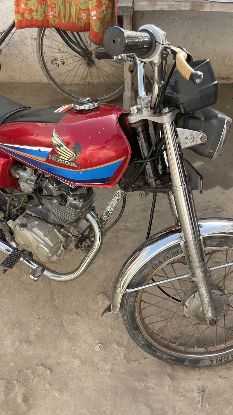 1982 model.   125 5