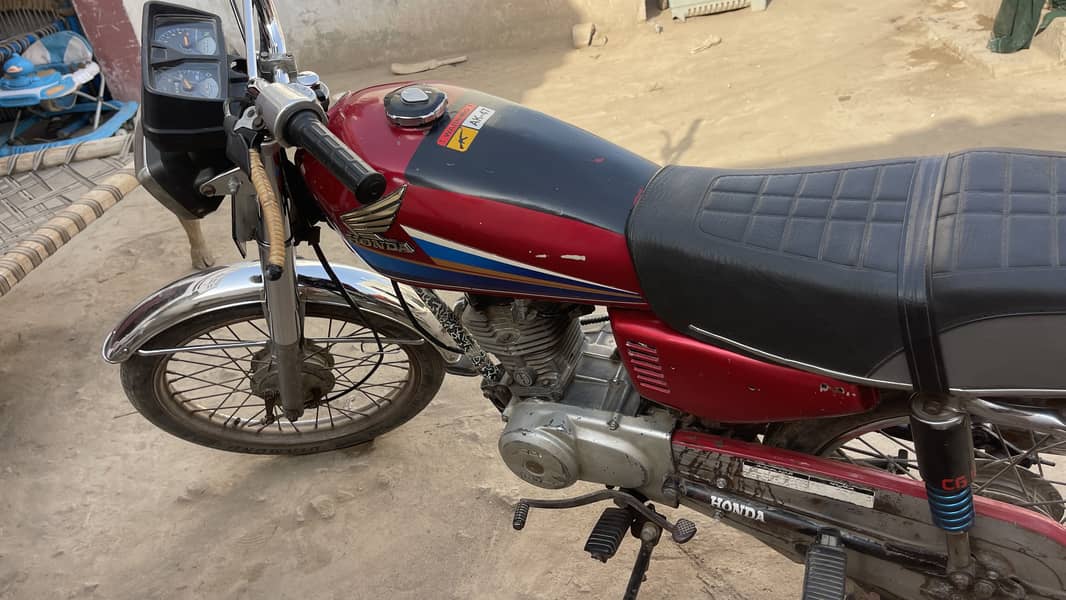 1982 model.   125 7