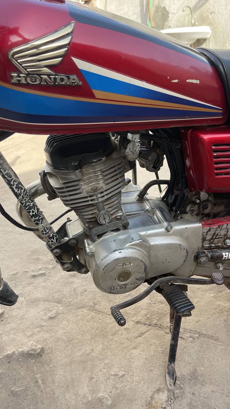 1982 model.   125 8