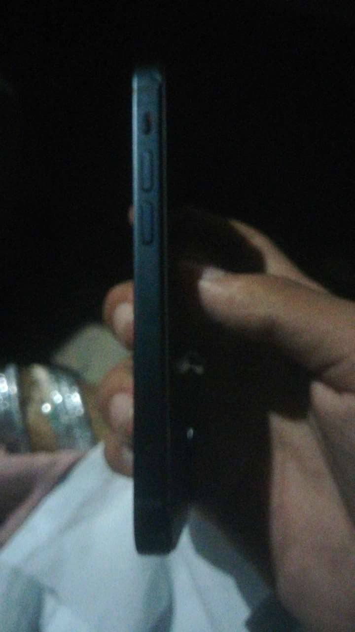 Apple iPhone 13 mini 5