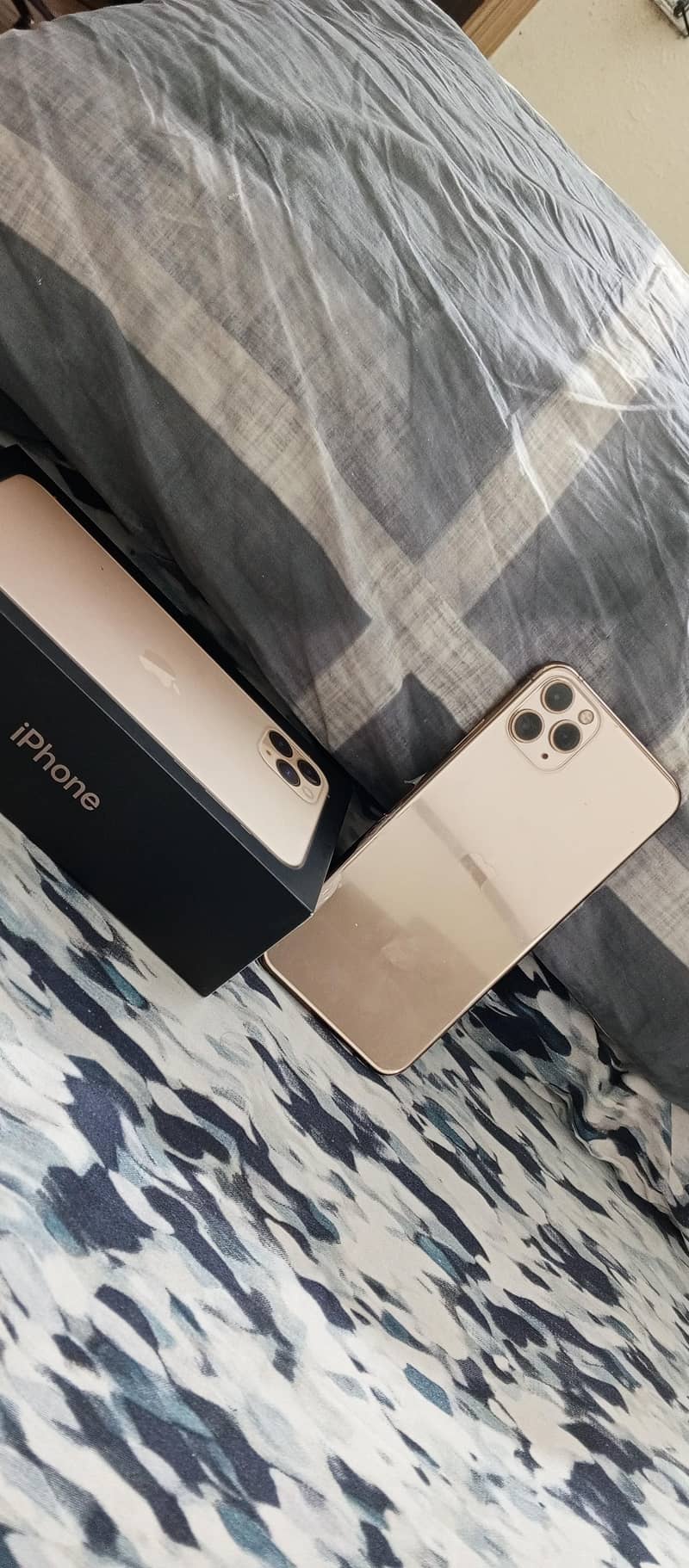 Apple iPhone 11 Pro Max 6