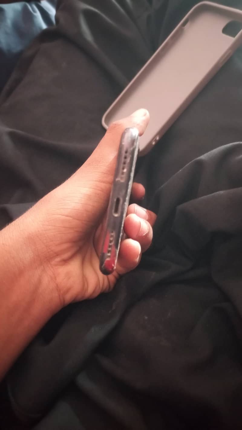 Apple iPhone 7 2
