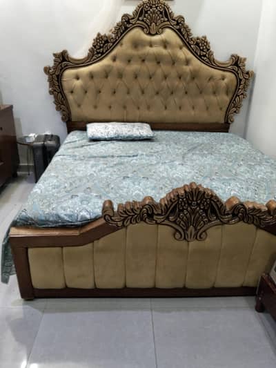 Bes set without mattress = 03274794436