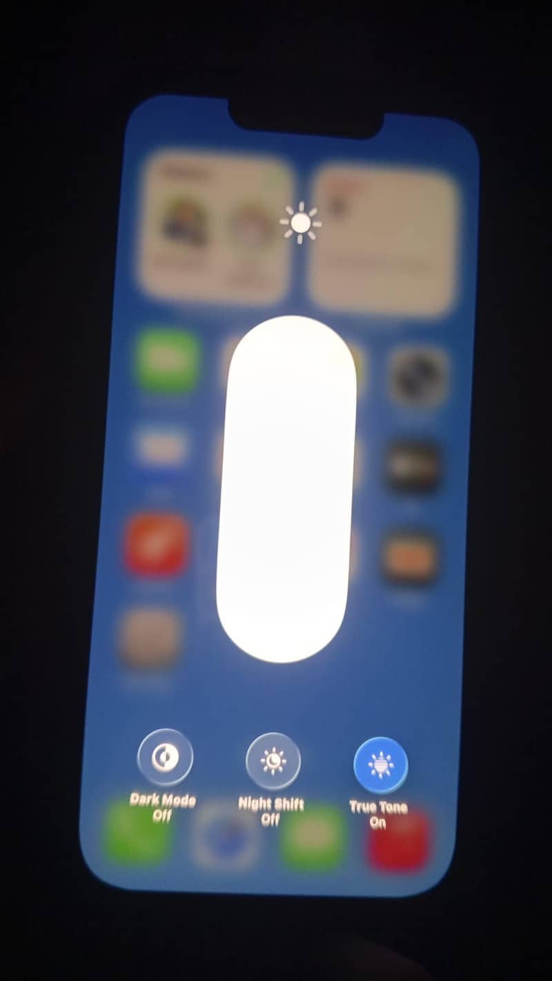 Apple iPhone 13 4