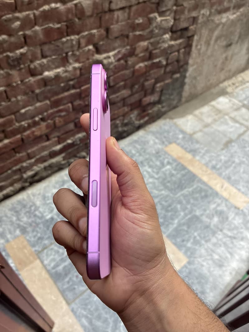 Apple iPhone 16 Plus JV 0