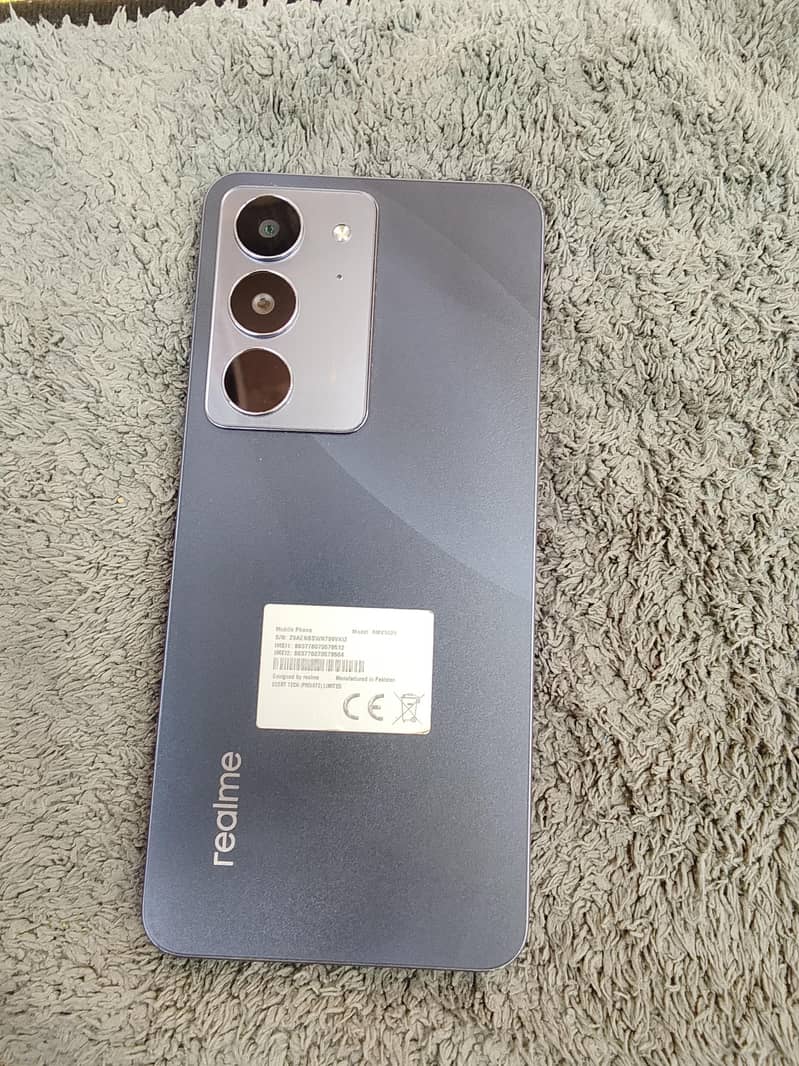 Realme c75x 4