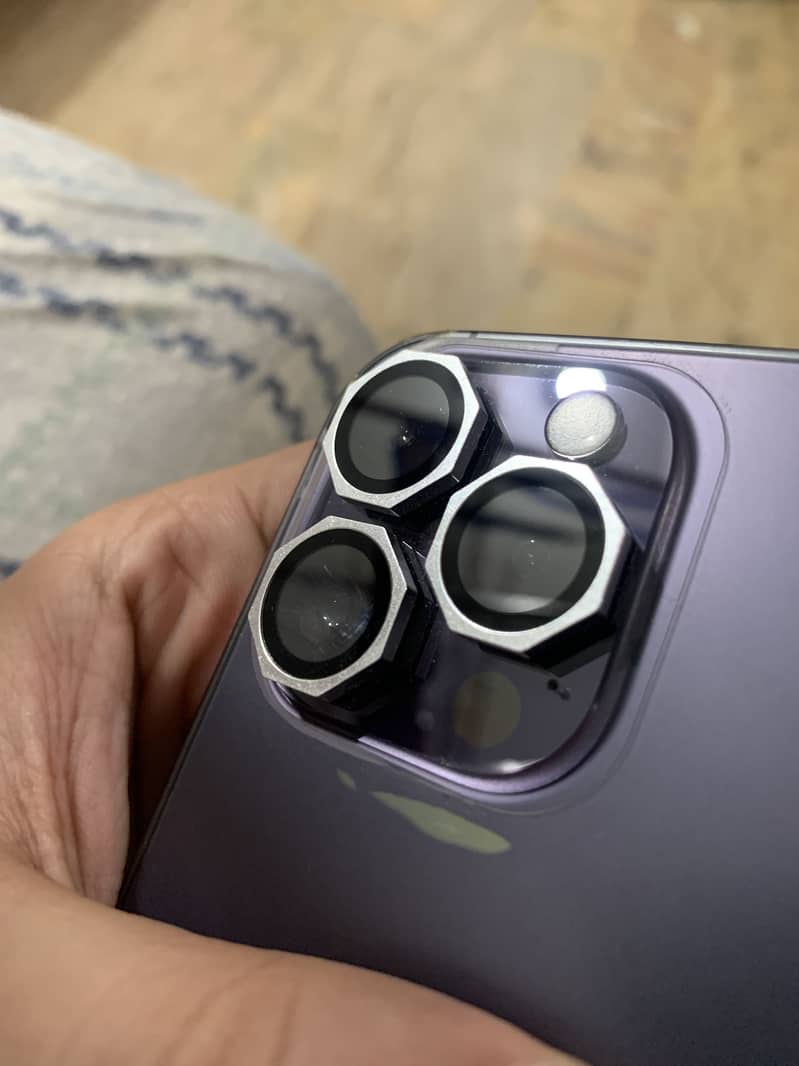 Apple iPhone 14 Pro Max 1