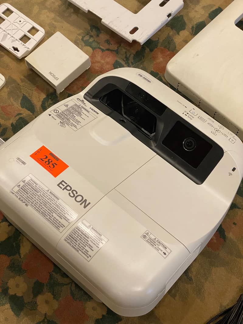EPSON ultra short throw Interactive Projector 2