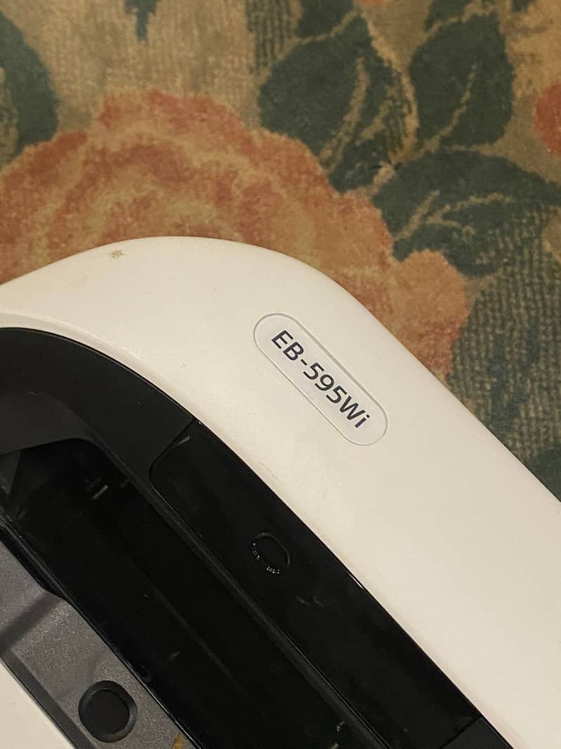 EPSON ultra short throw Interactive Projector 3