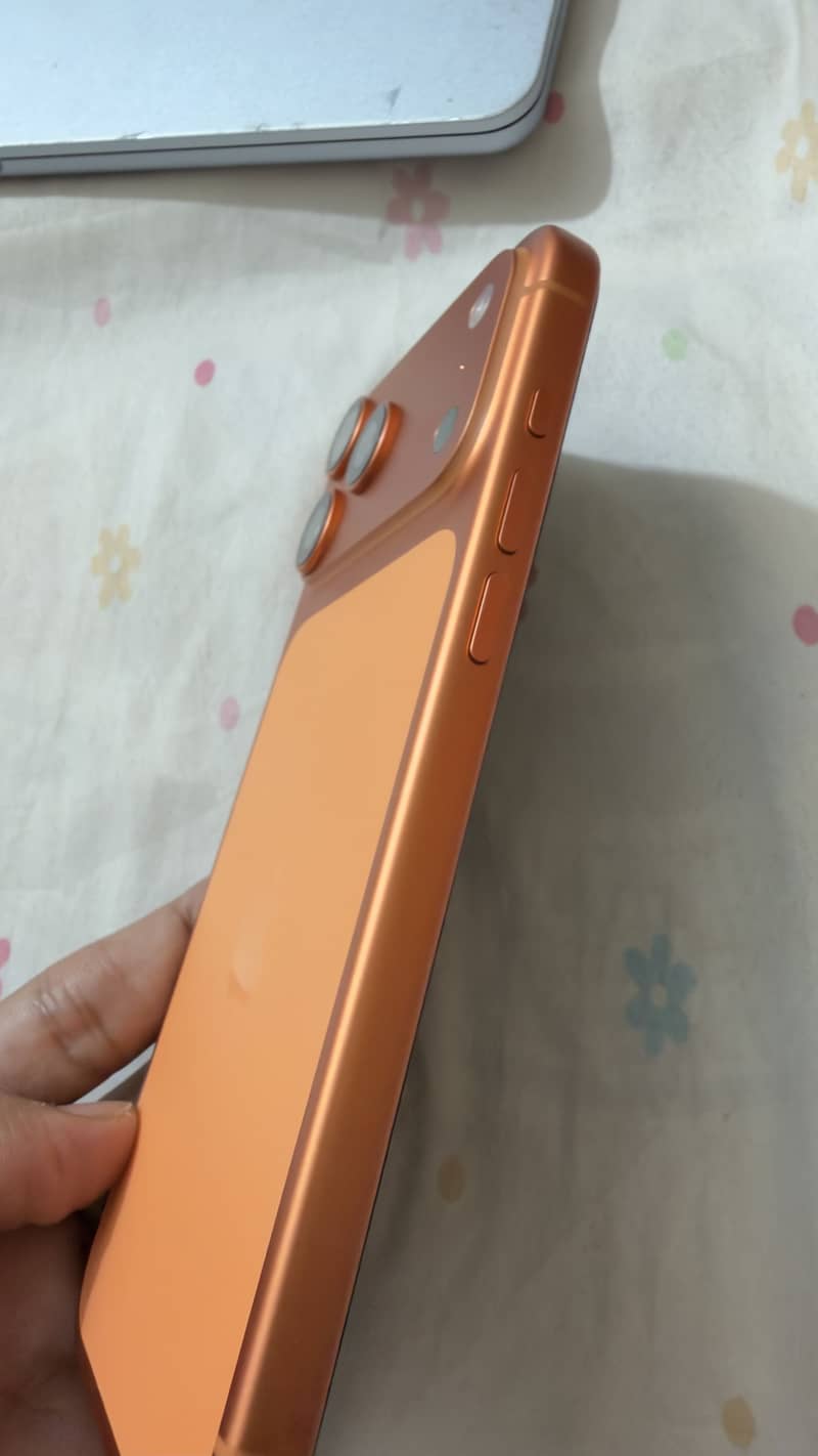 Apple iPhone 17 Pro Max 6