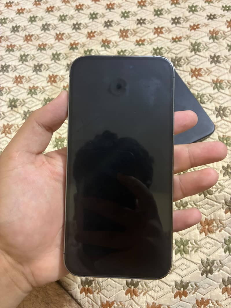 Apple iPhone 14 Pro Max 2