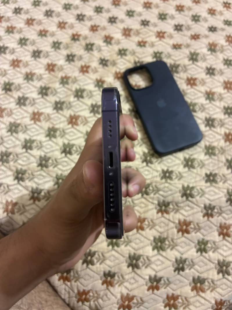 Apple iPhone 14 Pro Max 3