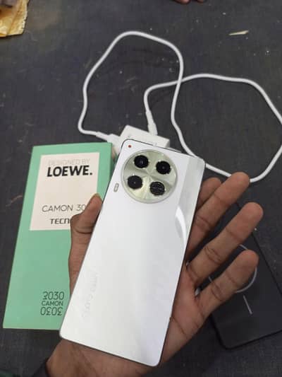 Tecno CAMON 30 (8+8) Gb (256) Gb Complete smman