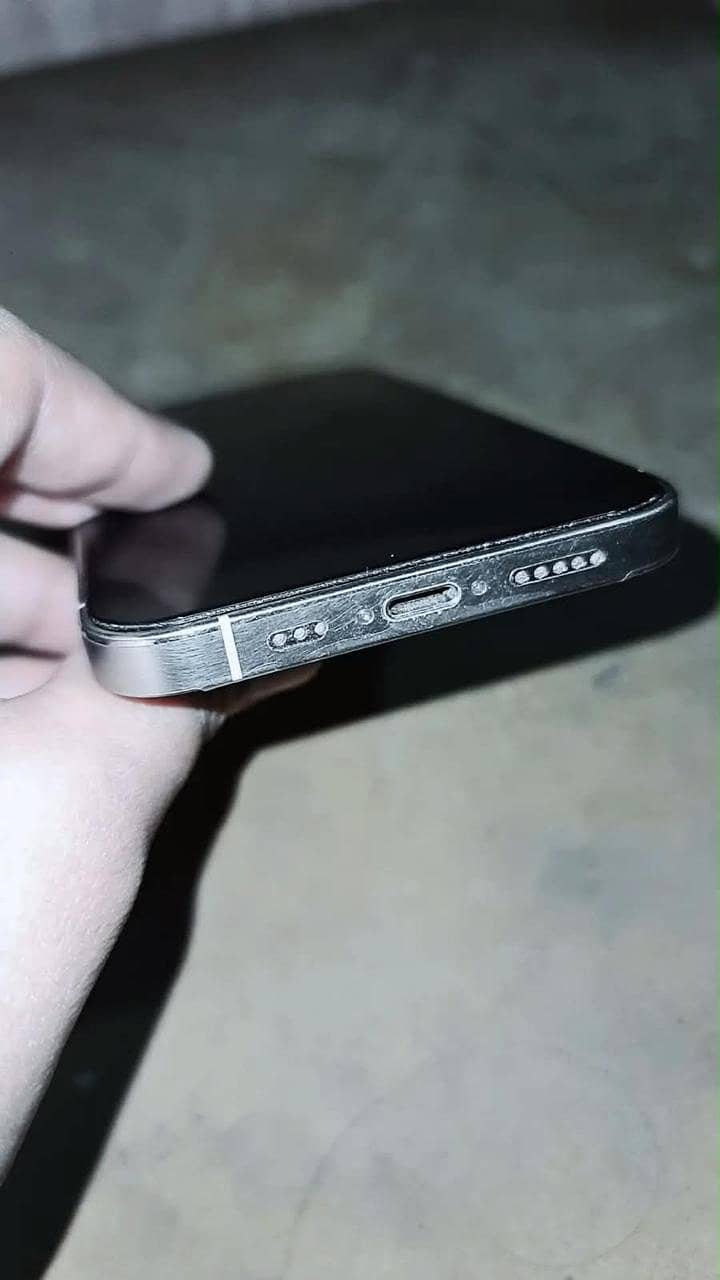 Apple iPhone 12 Pro 2
