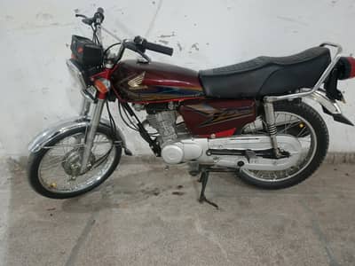Honda 125 2019 Model — Original Condition — Documents Clear