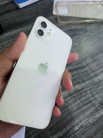 Apple iPhone 12