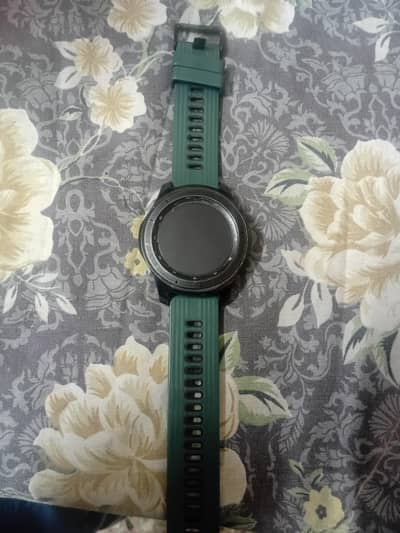 Samsung galaxy watch s4 classic good condition
