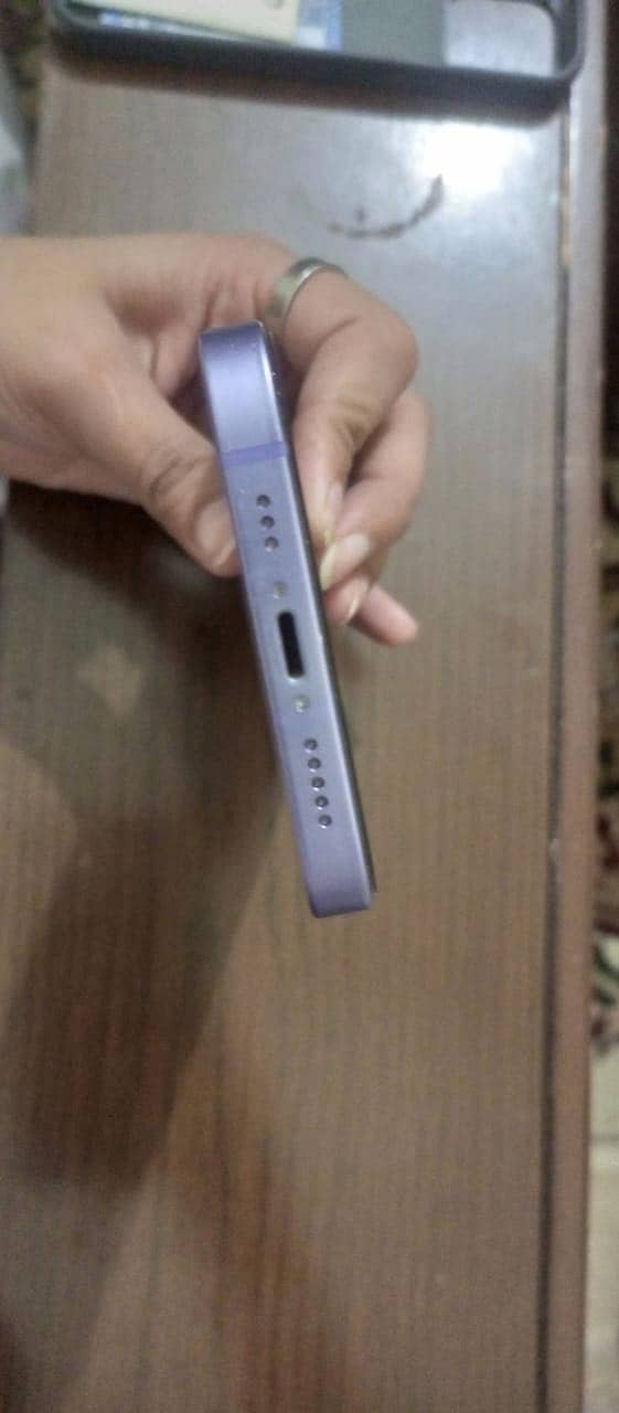Apple iPhone 12 2