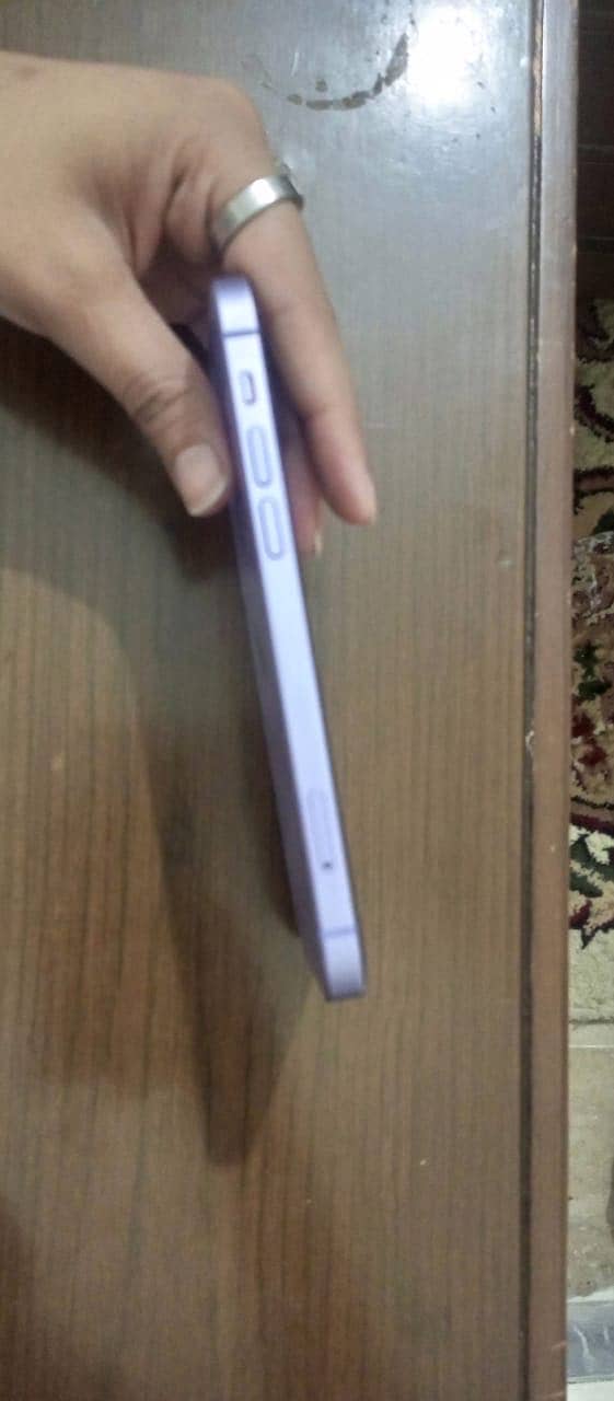 Apple iPhone 12 3