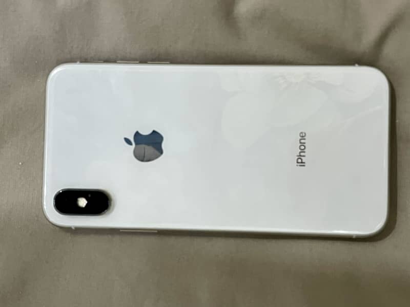 Apple iPhone X 4