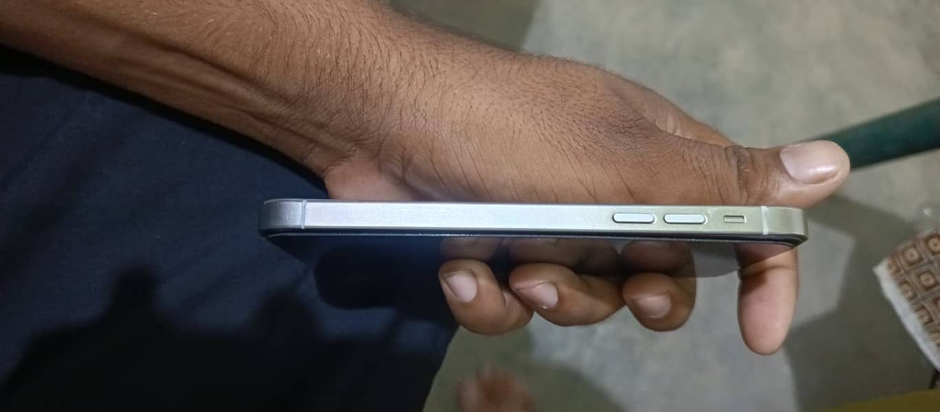 Apple iPhone XR 1