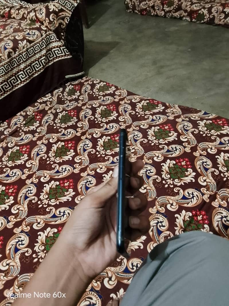 Apple iPhone SE 6