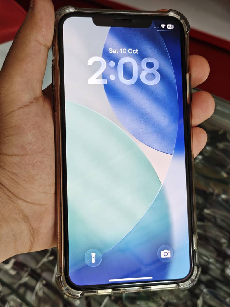 Apple iPhone 11 Pro Max 1