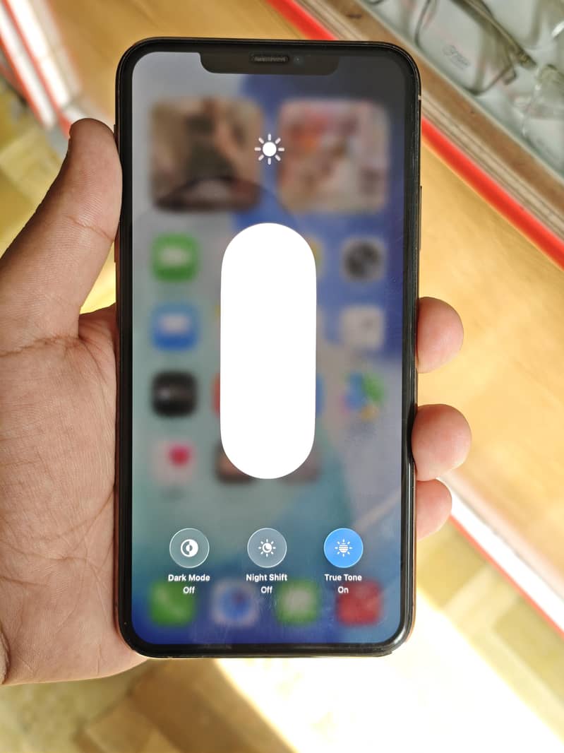 Apple iPhone 11 Pro Max 7
